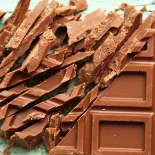 HandCrafted Milk Chocolate Almond flavor