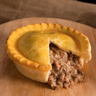 Mince Beef & Onion Pie